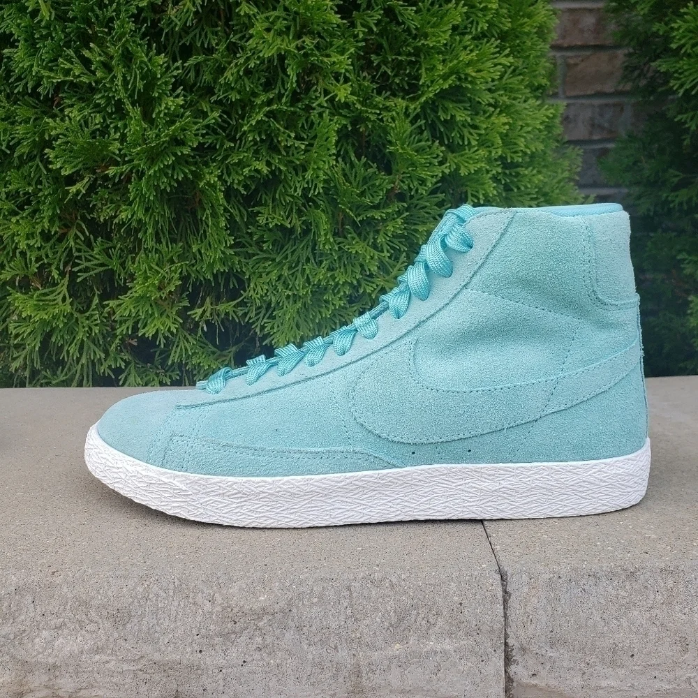 NEW Nike Boys High Top Sneakers Teal 6Y, 6.5Y